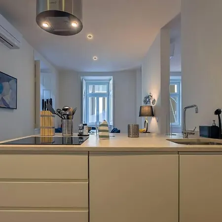 Myplacelisbon - Luxury Trindade Ii 아파트 *